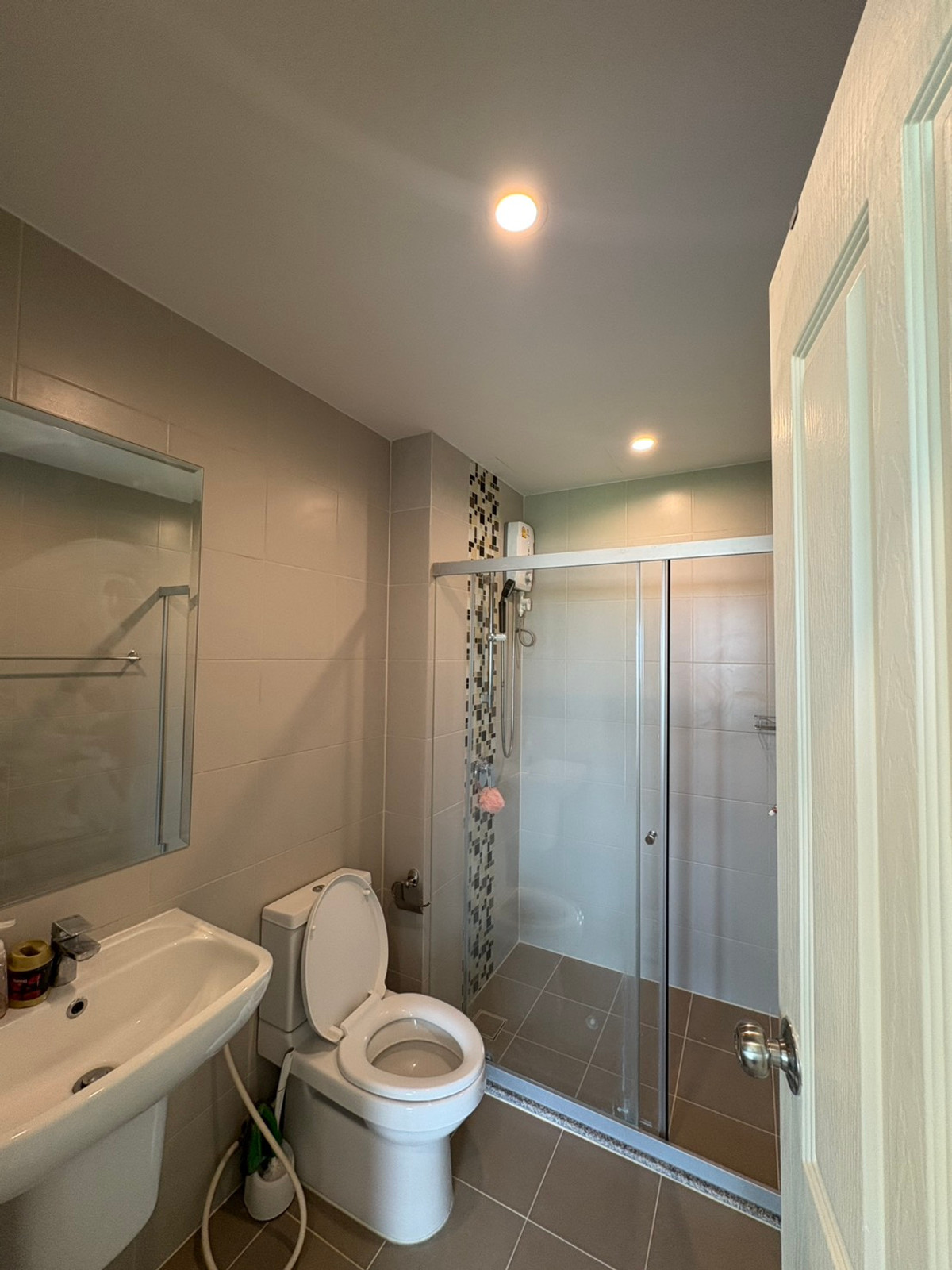 For SaleCondoRama9, Petchburi, RCA : for sale condo Supalai Veranda Rama 9 (S15-29958)