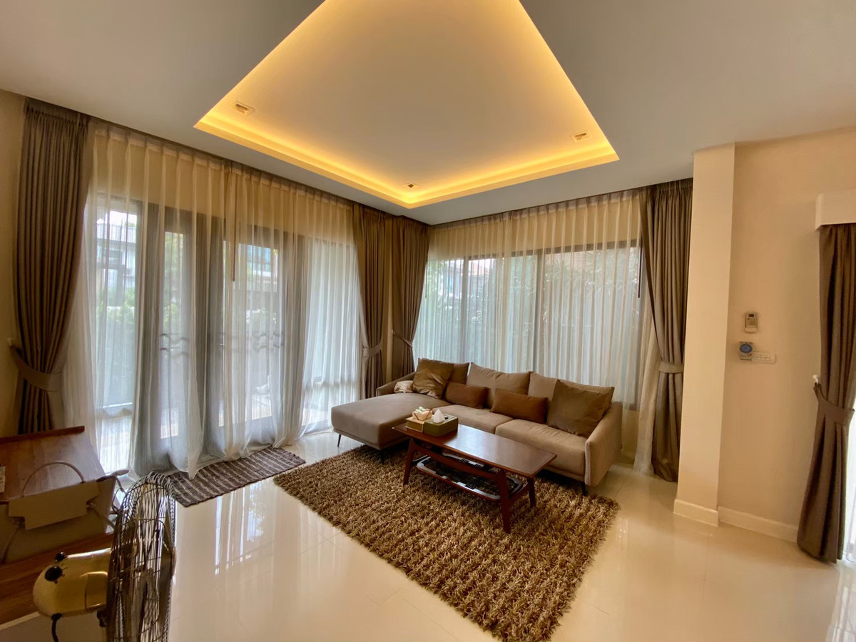 HouseNawamin, Ramindra : Beautiful contemporary house, 3 bedrooms, fully furnished, safe, ready to move in immediately.