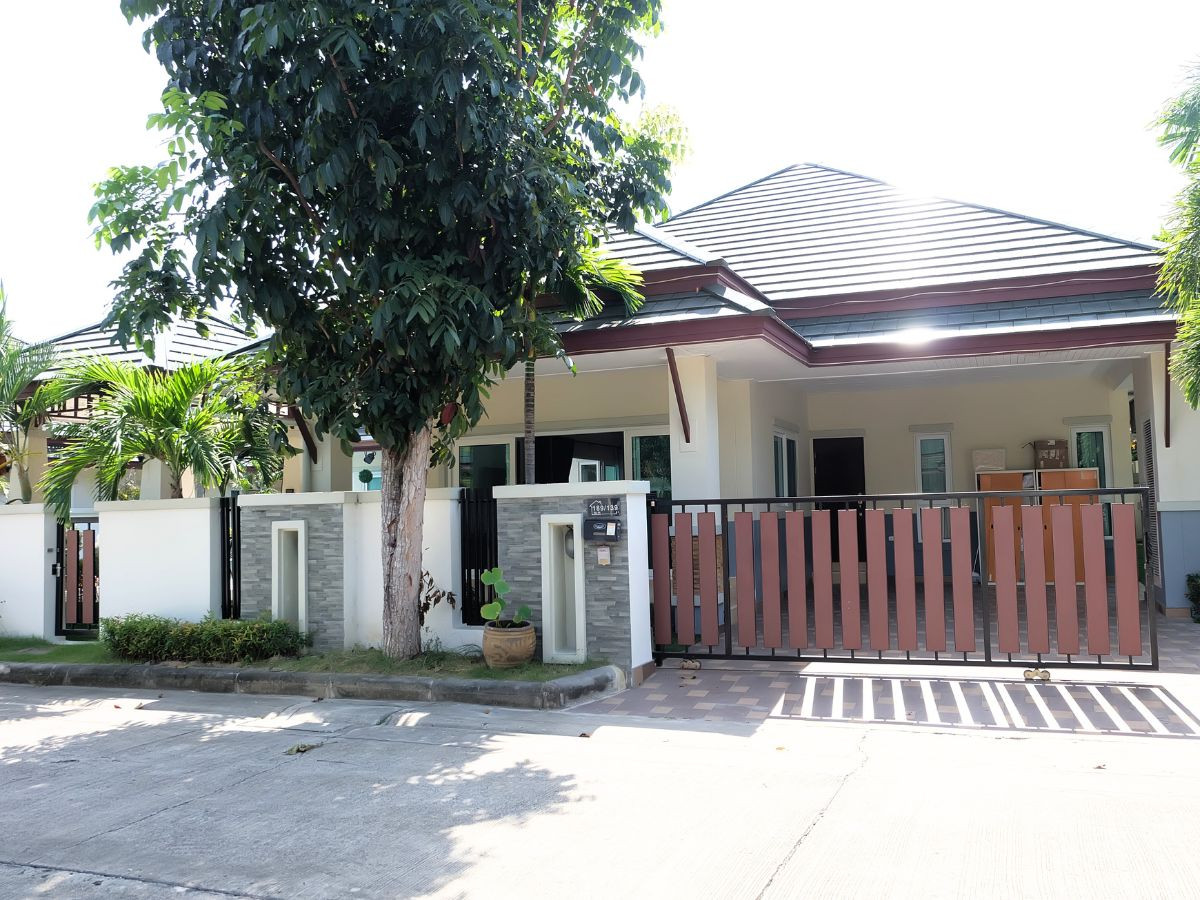 บ้านพัทยา บางแสน ชลบุรี สัตหีบ : ขาย/เช่าพูลวิลล่าชั้นเดียว บ้านดุสิตพัทยาฮิลล์ ต.ห้วยใหญ่ อ.บางละมุง ชลบุรี (ใกล้เขาชีจรรย์)