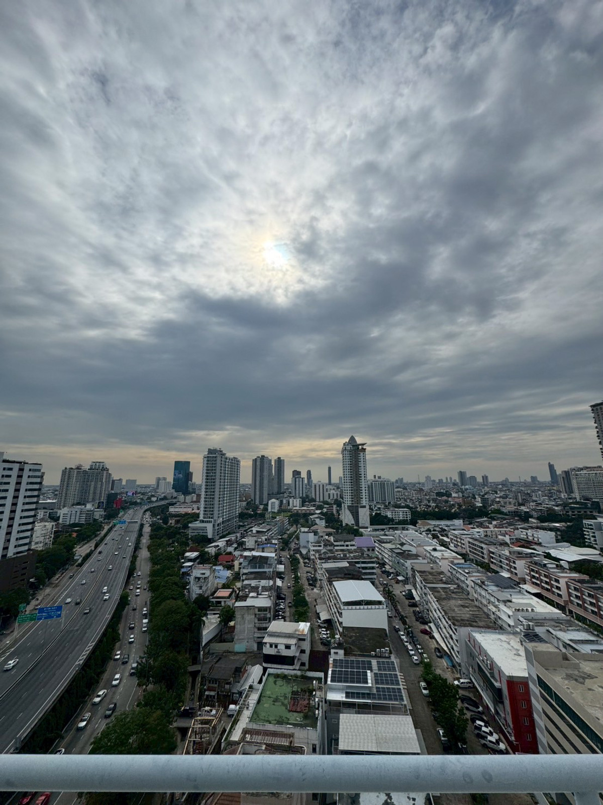 For SaleCondoRama3 (Riverside),Satupadit : ✨The Executive Regent✨3 beds 3 baths, Size 250 sqm., near BTS / MRT Khlong Toei (2.8 km) Tel.0982645161 