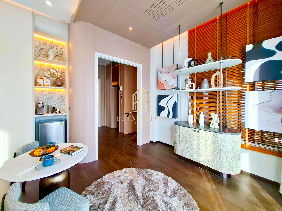 ขายบ้านพัฒนาการ ศรีนครินทร์ : แซงเคียม กรุงเทพกรีฑา - Modern Heritage Luxury Living 📞092-4252445 CINQUIÈME Krungthep Kreetha