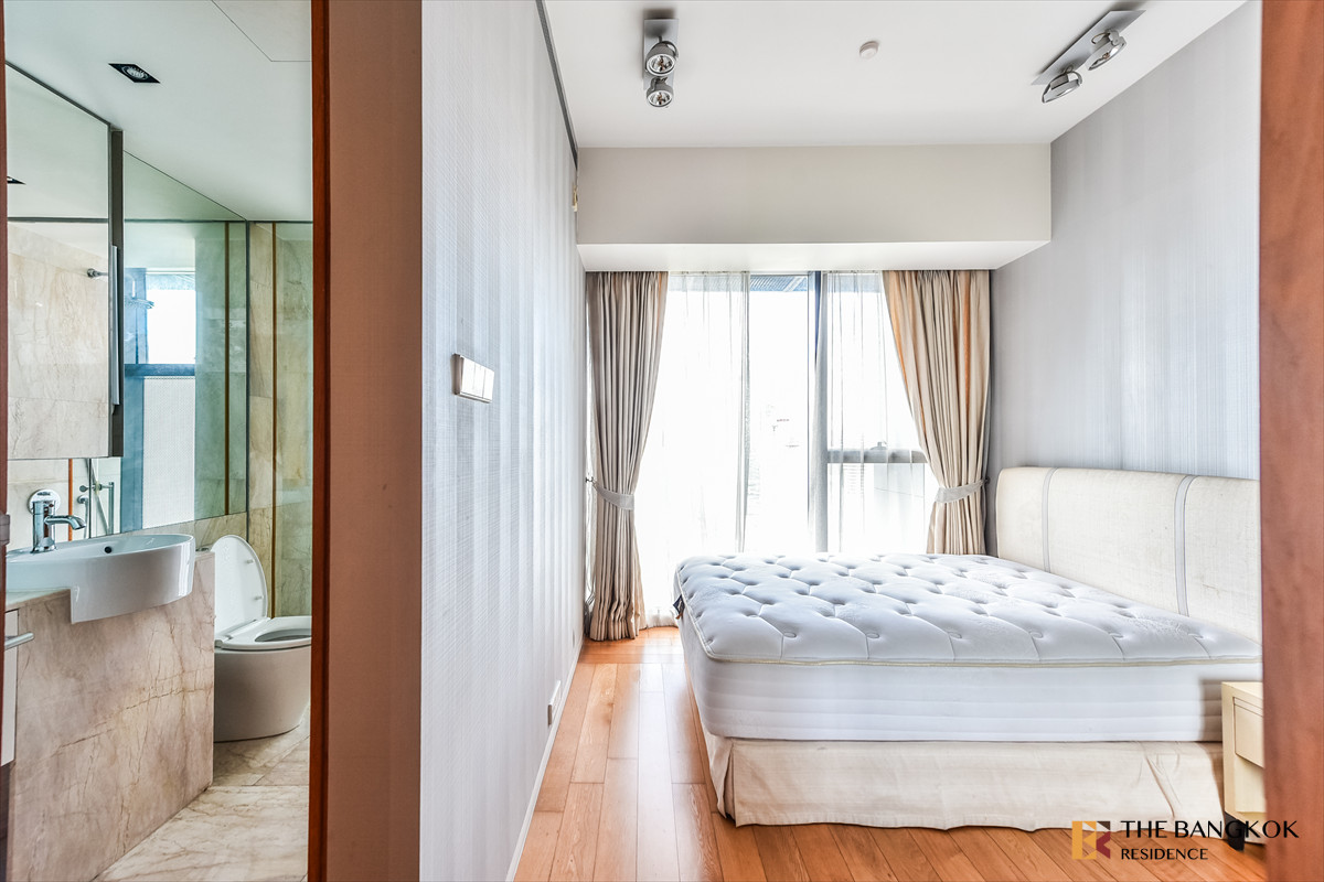 For SaleCondoSathorn, Narathiwat : Hurry! Last Unit at The Met - Beautiful Unit, Great Price, Near Mrt Chong Nonsi