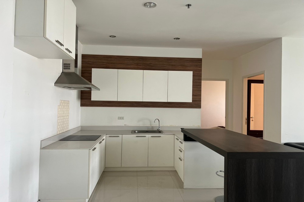 For SaleCondoPattanakan, Srinakarin : 🔥 For Sale !! high floor 10++, Good location, Convenient travel!! 🔥 Code C20251100043..........The Four Wings Residence, 3 bedroom, 3 bathroom, furnished, Special Deal!!📣📣