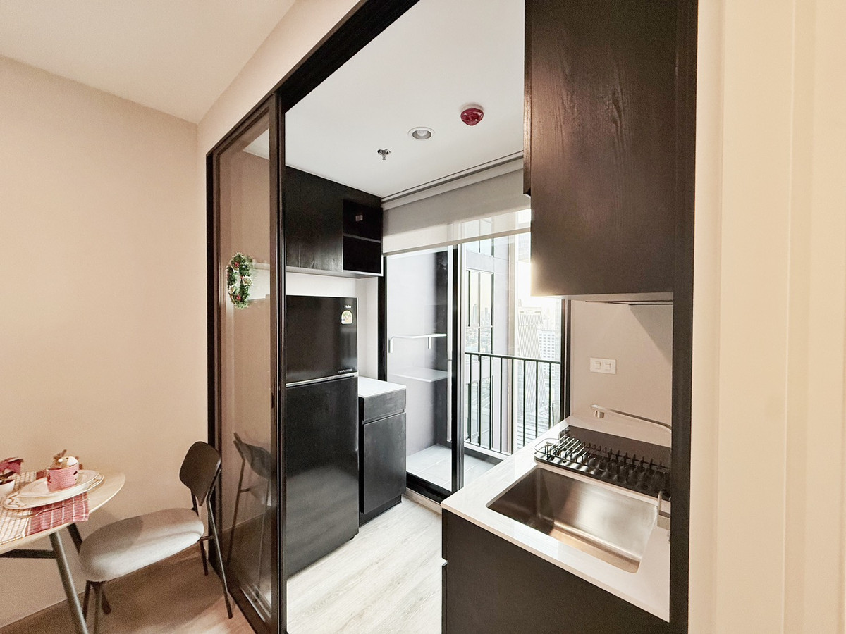 ให้เช่าคอนโดพระราม 9 เพชรบุรีตัดใหม่ RCA :  🔥ให้เช่าด่วน🔥โนเบิล นิว ดิสทริค อาร์ไนน์ คอนโดใหม่ ห้องกว้าง วิวสวย พร้อมเข้าอยู่ ใกล้ MRT พระราม 9