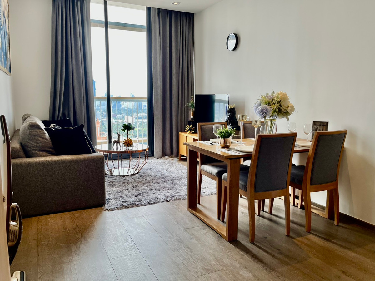 For RentCondoSukhumvit, Asoke, Thonglor : For rent!! Condo PARK ORIGIN PHROM PHONG (PARK 24) 44th floor (Super High Floor) area 69 sq m, 2 bedrooms, 2 bathrooms - with bathtub (BTS Phrom Phong) (Agents Welcome)