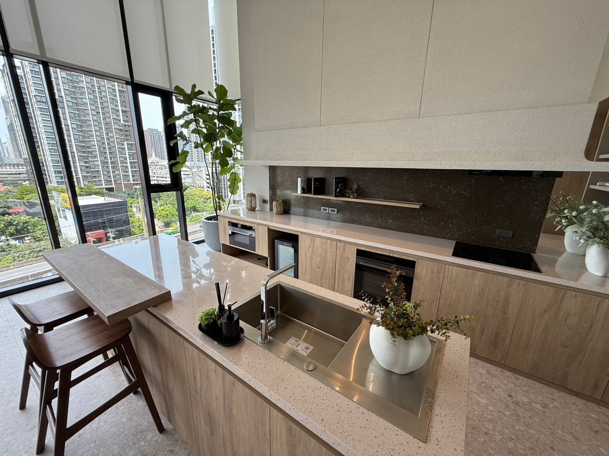 ให้เช่าคอนโดพระราม 9 เพชรบุรีตัดใหม่ RCA :  🔥ให้เช่าด่วน🔥โนเบิล นิว ดิสทริค อาร์ไนน์ คอนโดใหม่ ห้องกว้าง วิวสวย พร้อมเข้าอยู่ ใกล้ MRT พระราม 9