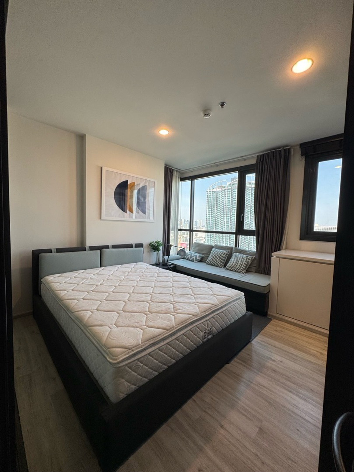 ให้เช่าคอนโดรัชดา ห้วยขวาง : ให้เช่า XT ห้วยขวาง ห้อง35ตรม. 