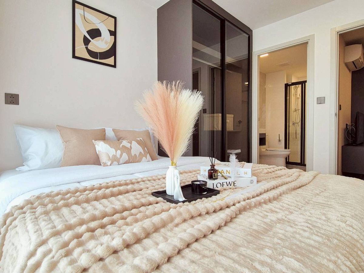 For RentCondoKasetsart, Ratchayothin : Condo for rent: Atmoz Palacio Lat Phrao-Wang Hin, new room, next to Lat Phrao-Wang Hin Road, convenient to travel.