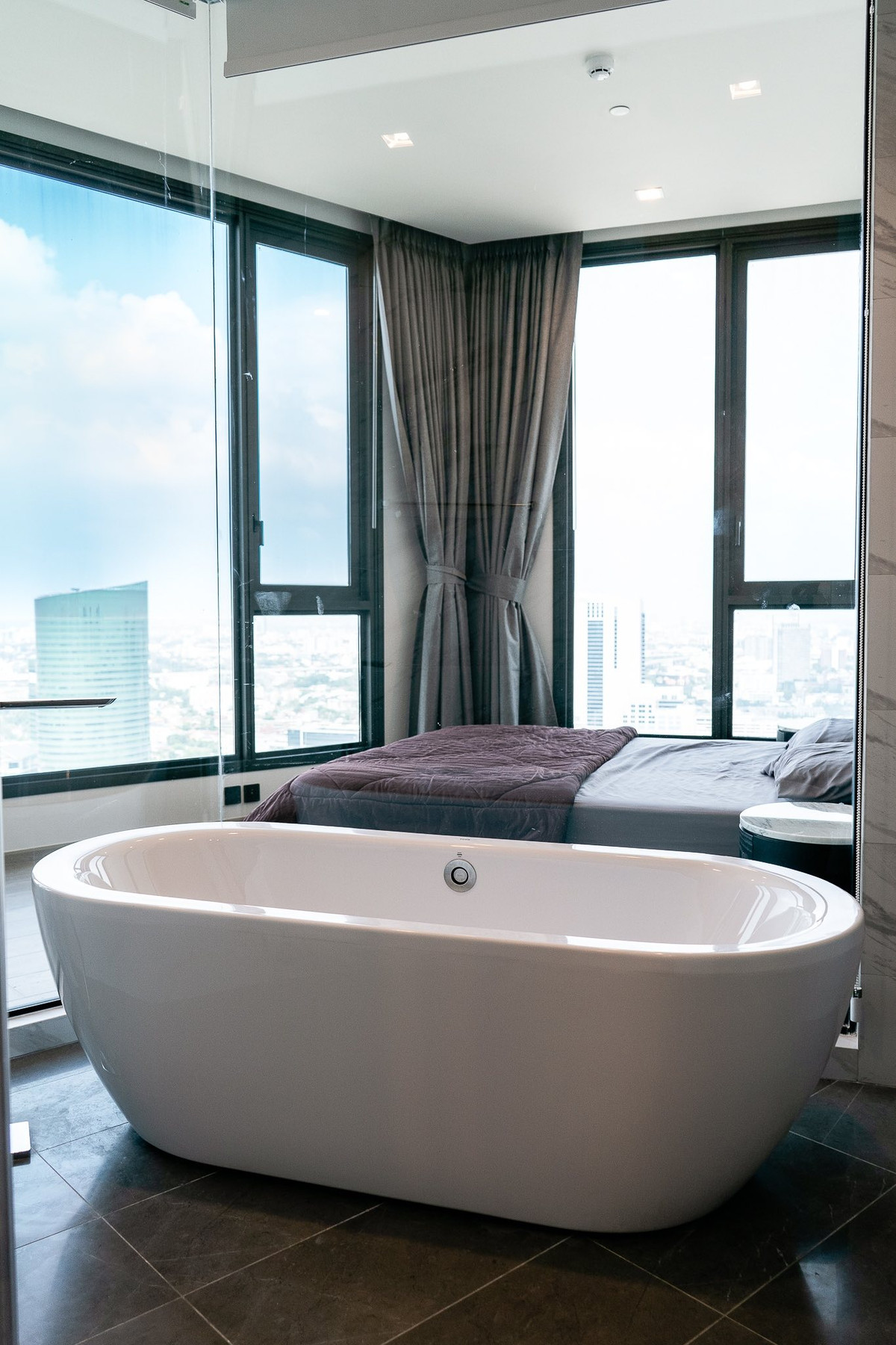 For RentCondoLadprao, Central Ladprao : The Crest Park Residences for rent, 100,000 baht [MKr251117]