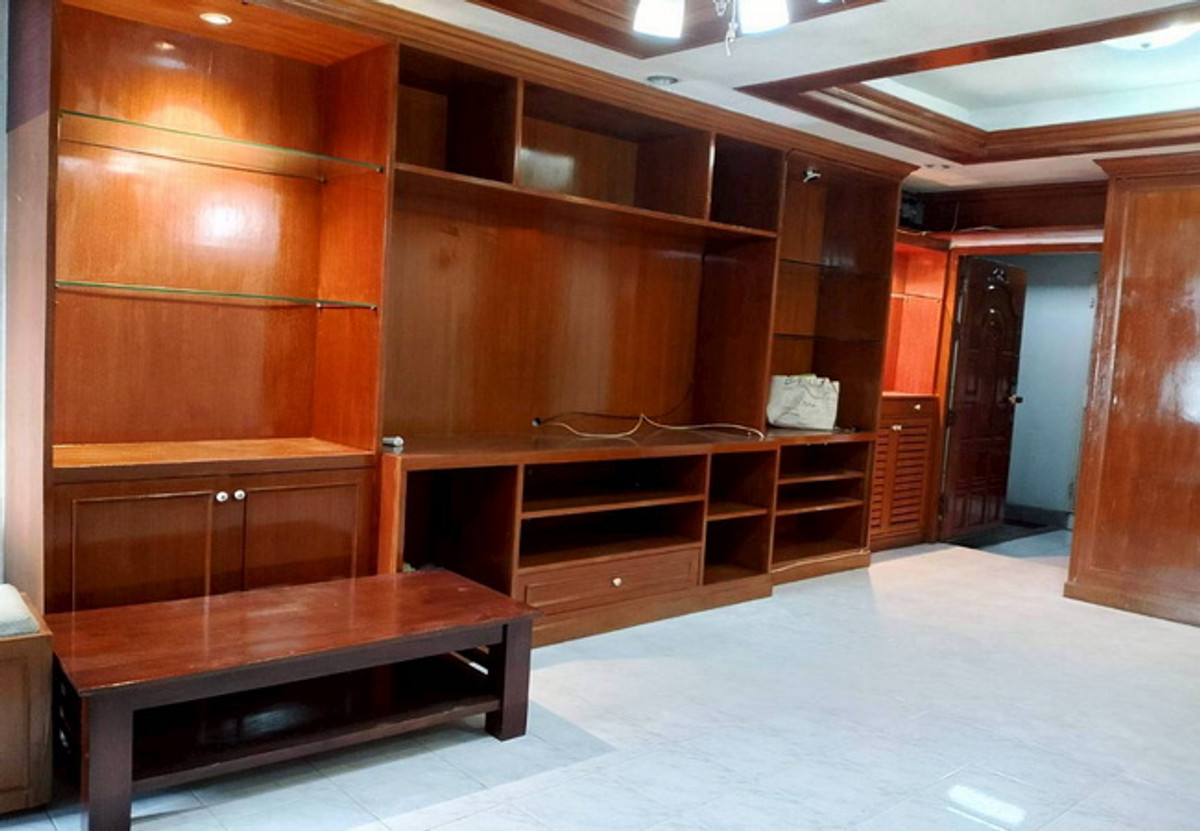 ขายคอนโดนวมินทร์ รามอินทรา : ขายคอนโด กีรทรัพย์ แมนชั่น วิลล์ ซอยนวมินทร์ 98 เนื้อที่ 31.65 ตร.ม. 1 นอน 1 น้ำ พร้อมอยู่ ราคาต่อรองได้