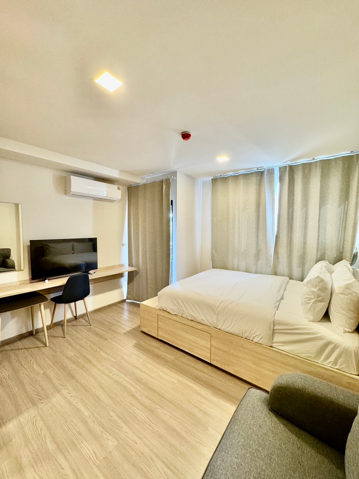 For RentCondoSamut Prakan,Samrong : For rent ✨ THE MUVE Sukhumvit 107 ✨ Fully furnished and equipped with appliances. New project, ready to move in, near BTS Bearing.