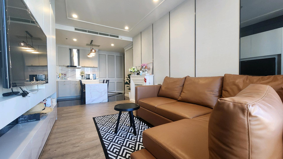 For SaleCondoWitthayu, Chidlom, Langsuan, Ploenchit : Noble Ploenchit | 1 bedroom, large site, building location connected to the BTS Skytrain station, Ploenchit, well decorated, very good condition, selling price negotiable.