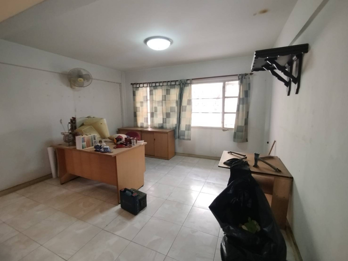 For SaleTownhomePathum Thani,Rangsit, Thammasat : Townhouse for sale Nanthana Garden Village, Rangsit, Mueang Pathum Thani District, 18 sq m.