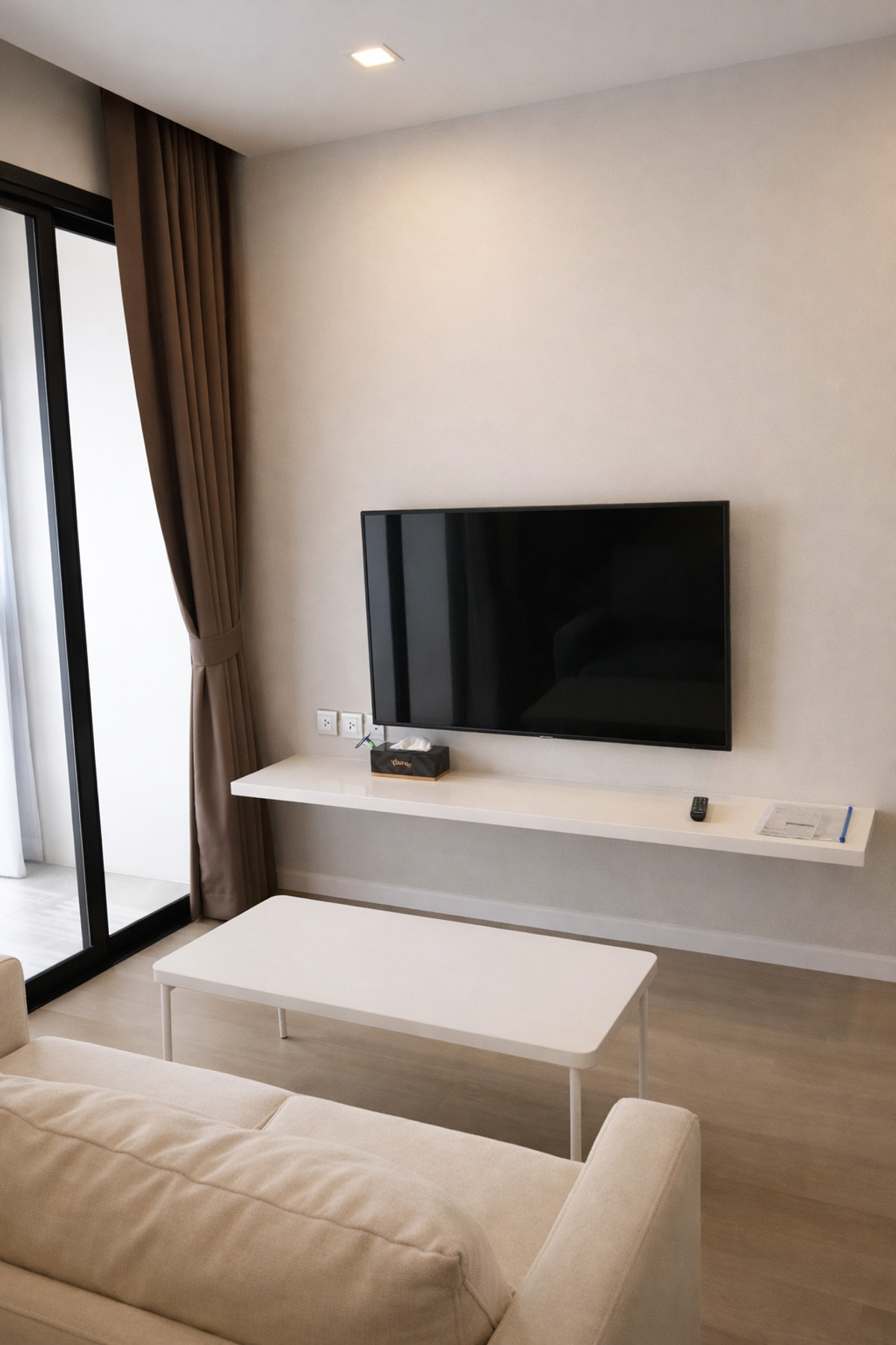 For RentCondoSukhumvit, Asoke, Thonglor : For rent Ashton Asoke, beautifully decorated room, ready to move in, elegant, beautiful view.