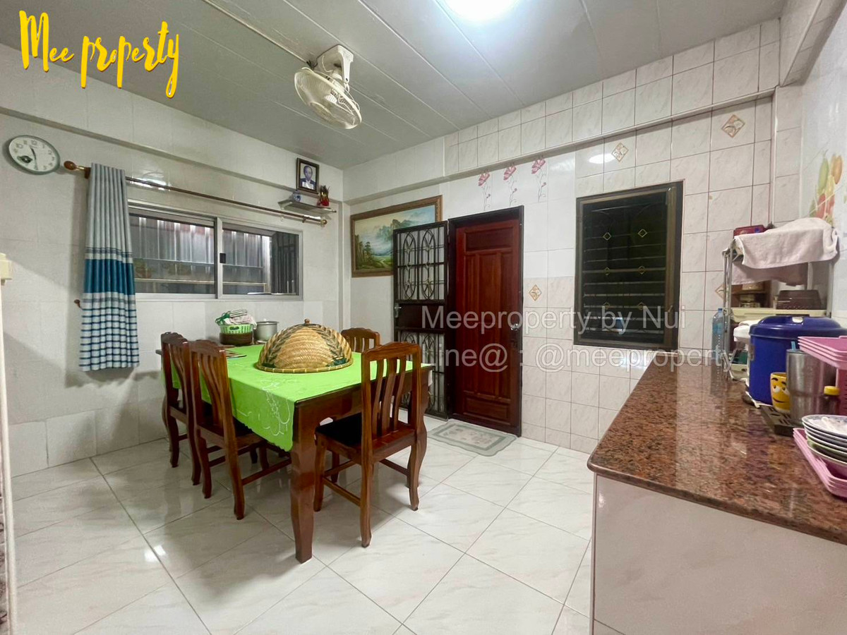 For SaleHousePhutthamonthon, Salaya : 🚨 #2-storey detached house for sale #Corner plot!! Golden opportunity, dont miss it! 🚨Size 36.8 square meters 💥 💥 Usable area 140 square meters! Phra Pin Village 2 Boromarajonani 68 ME-219