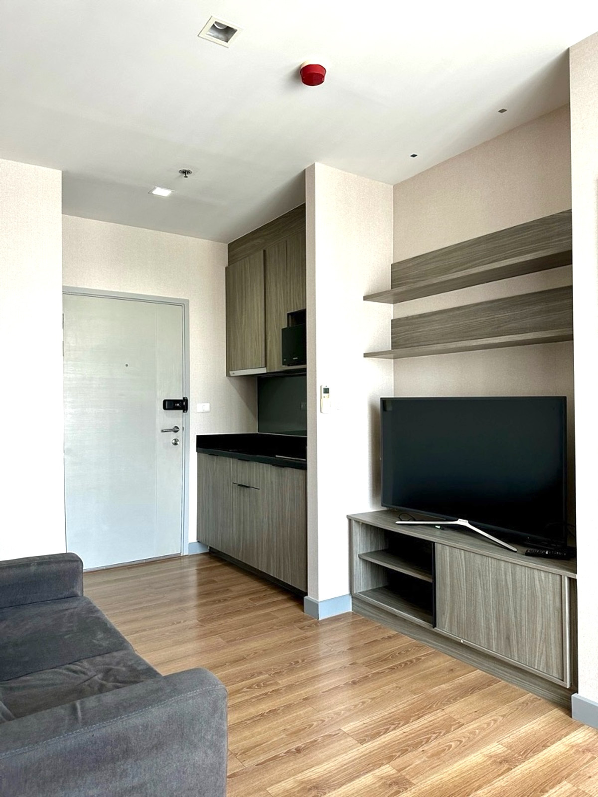 ขายคอนโดลาดพร้าว เซ็นทรัลลาดพร้าว : 🔥 ขายด่วน 🔥 ขาดทุน ห้องมุม ห้องสวย กว้าง Call 0619824959