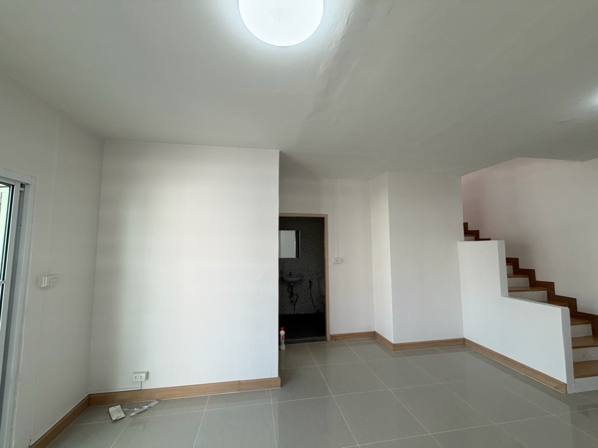 ขายทาวน์โฮมนนทบุรี บางใหญ่ บางบัวทอง : 🏠ขายทาวน์เฮ้าส์รีโนเวท 24 ตร.วา. หลังมุม 2ชั้น 3นอน บ้านพฤกษา3 บางบัวทอง