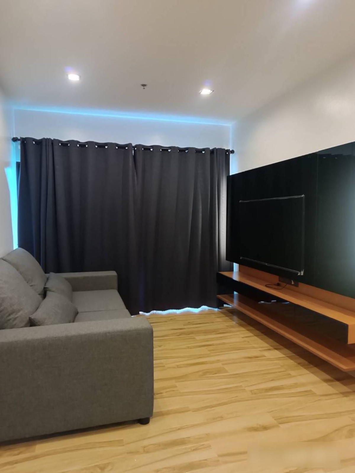 ให้เช่าคอนโดราชเทวี พญาไท : ให้เช่าคอนโด โนเบิล รีเวนต์ ใกล้ คิง เพาเวอร์ รางนํ้า เพียง 3 นาที