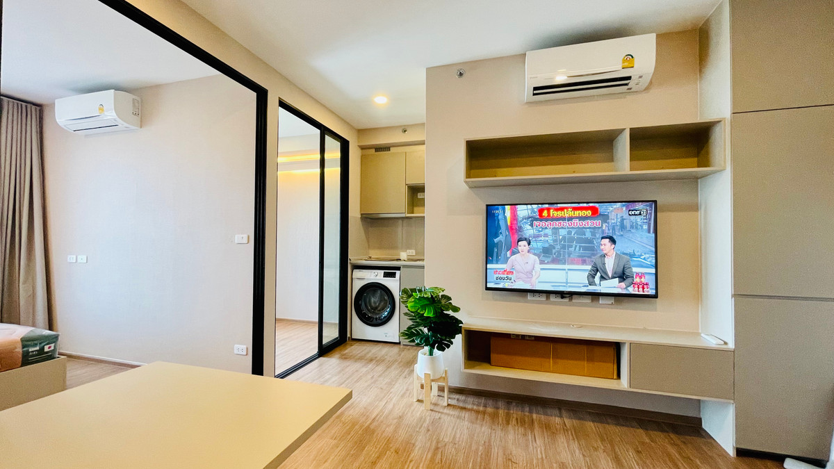 For SaleCondoMin Buri, Romklao : Condo for sale: The Origin Interchange Ram209, room size 30.7 sq m, 2 bedrooms, separate kitchen, 3 air conditioners, with tenant, 19th floor, good tenant, always pays directly.