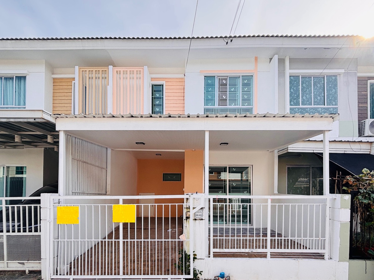 For SaleTownhomeSamut Prakan,Samrong : Selling cheap, free transfer!! Town Home for Sale Pruksa Ville 38/1 Ngamdang Bangna