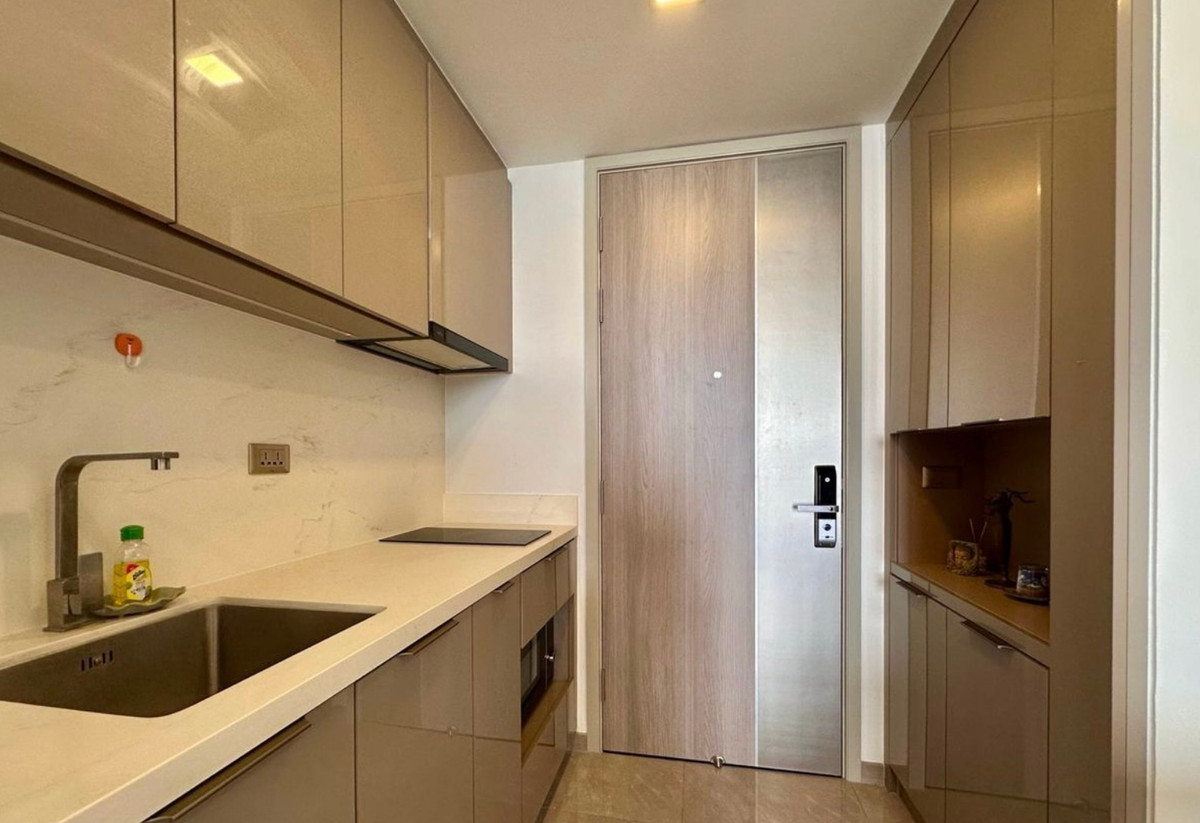 For SaleCondoRama9, Petchburi, RCA : For sale: One Nine Five Asoke - Rama 9, beautiful, fully furnished, high floor, near MRT Rama 9. If interested, contact Line @841qqlnr