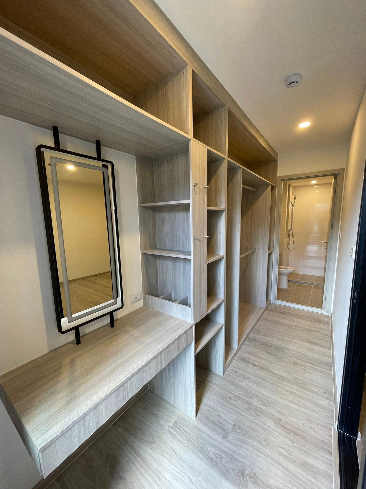 ขายคอนโดอ่อนนุช อุดมสุข : ขายด่วน ✨ Origin Play Sri Udom Station ✨ ห้องใหม่ เดินทางสะดวก ใกล้ MRT ศรีอุดม