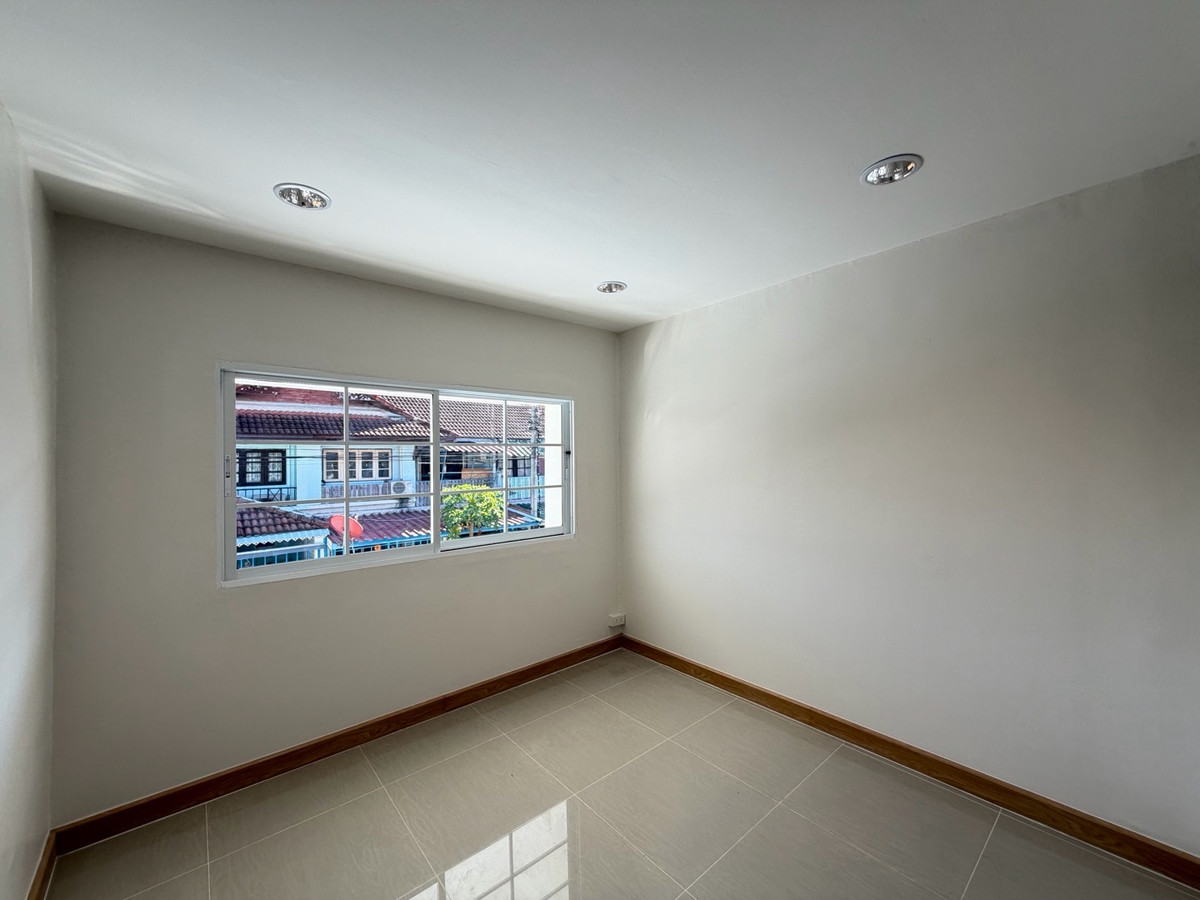 ขายทาวน์โฮมนนทบุรี บางใหญ่ บางบัวทอง : 🏠ขายทาวน์เฮ้าส์รีโนเวท 24 ตร.วา. หลังมุม 2ชั้น 3นอน บ้านพฤกษา3 บางบัวทอง