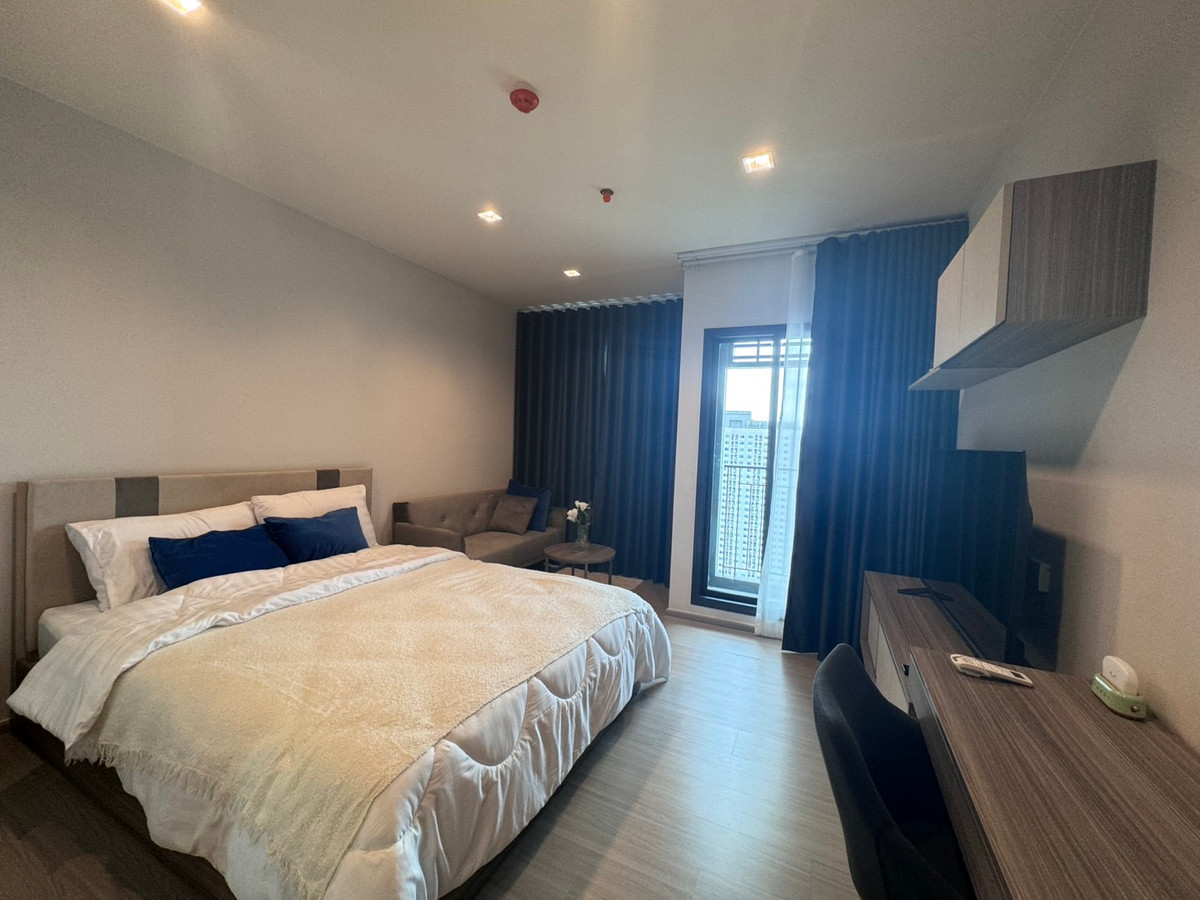 For RentCondoThaphra, Talat Phlu, Wutthakat : Life Sathorn Sierra, available room for rent, next to BTS Talat Phlu 14,000/month