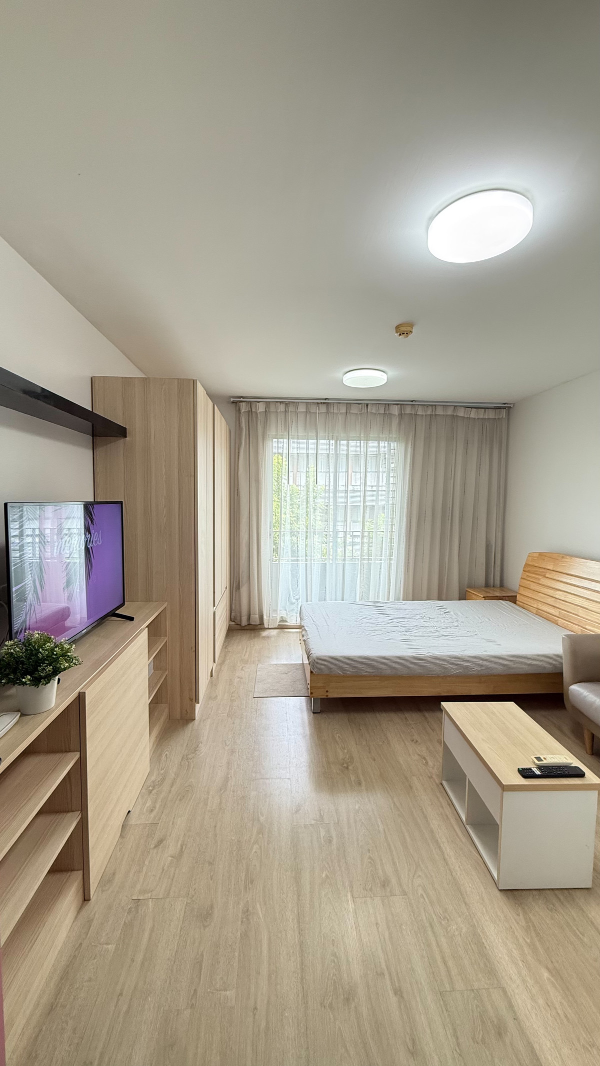 For SaleCondoOnnut, Udomsuk : Low Rise Condo for sale: Elio Del Ray Sukhumvit 64, studio room, Building F, 4th floor, corner room, recently renovated, near BTS Punnawithi and Udomsuk. There is a BTS shuttle van.