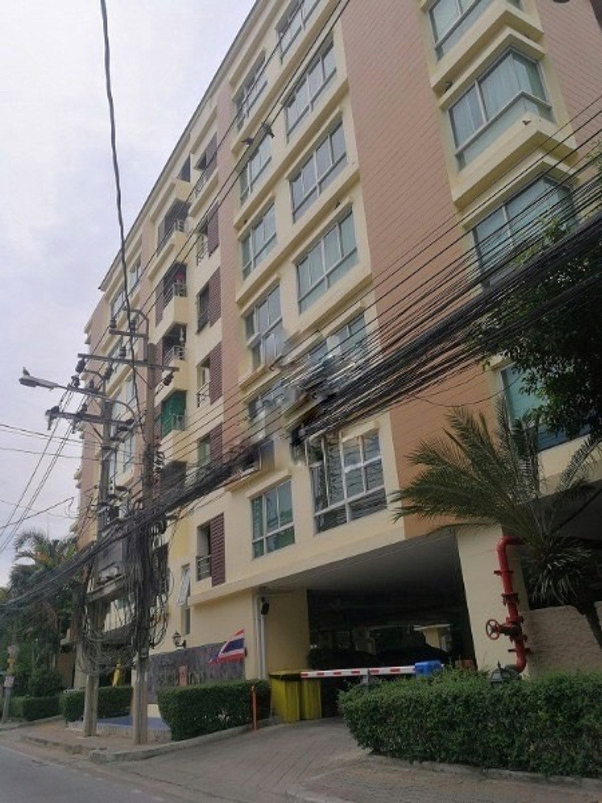 For SaleCondoKasetsart, Ratchayothin : Condo for Sale: Chateau In Town Major Ratchayothin