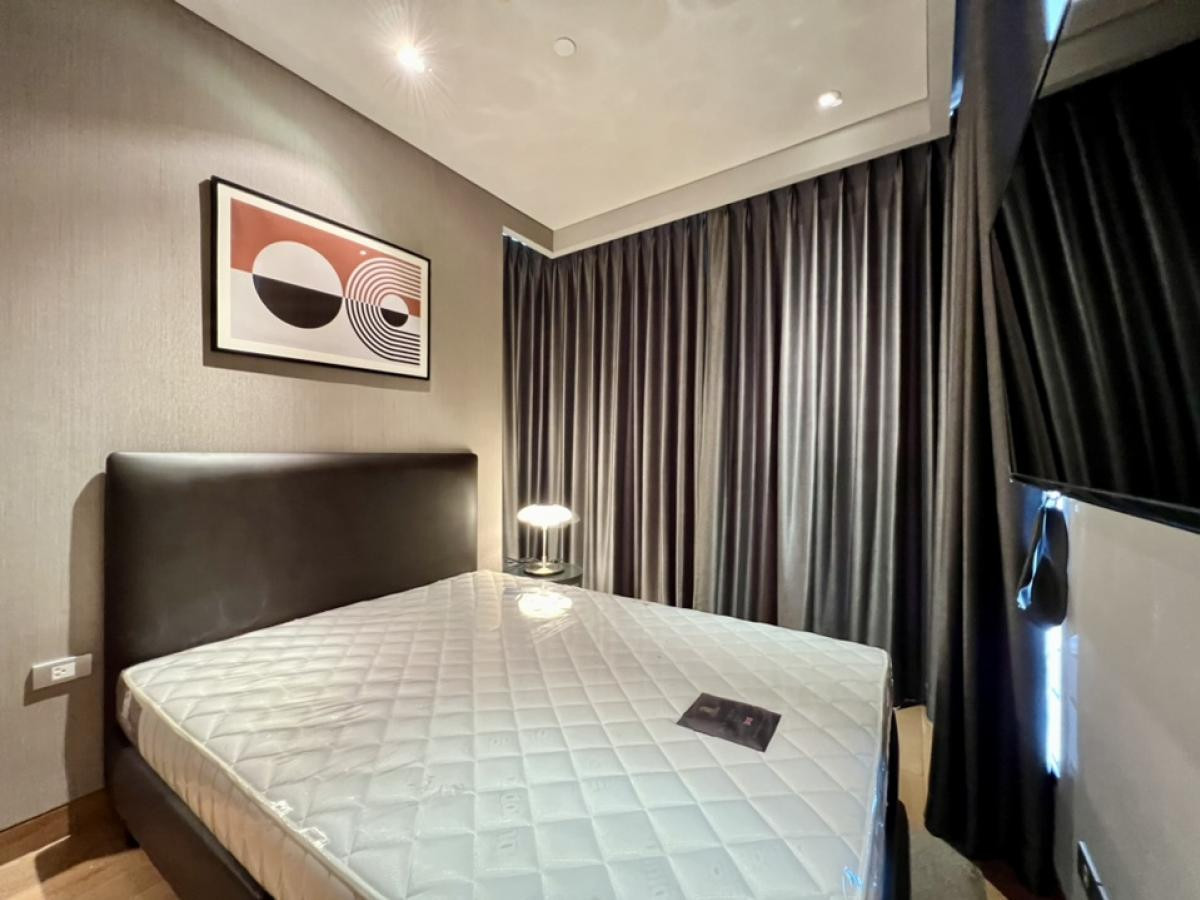 For RentCondoSukhumvit, Asoke, Thonglor : For rent The Lumpini 24, premium location condo, fully furnished, beautiful city view, near BTS Phrom Phong.