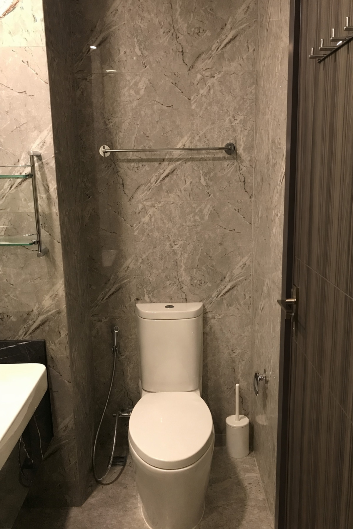 For RentCondoSukhumvit, Asoke, Thonglor : For rent Ashton Asoke, beautifully decorated room, ready to move in, elegant, beautiful view.