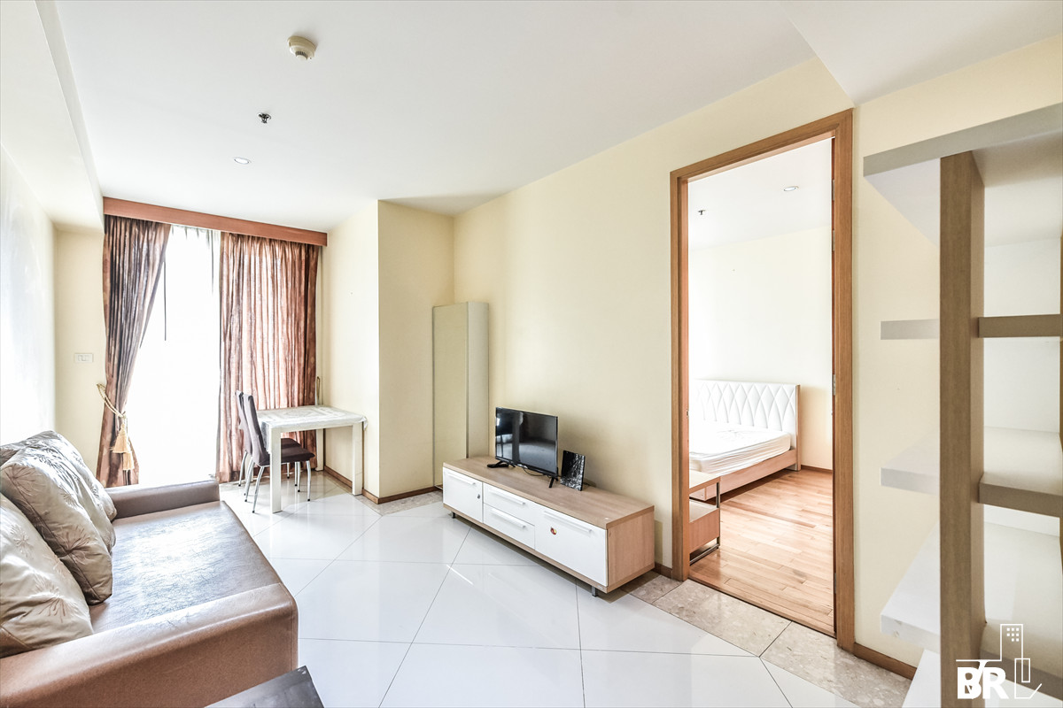 For SaleCondoSathorn, Narathiwat : 📌 Urgent‼️ For Sale – Great Price & Move-in Ready ✅ The Empire Place By Aimee 065-820-8476 (Call Now)