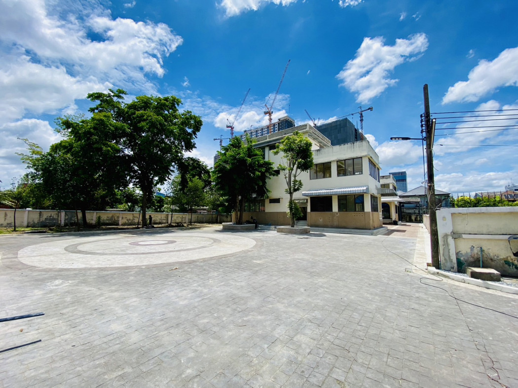 For RentOfficeBangna, Bearing, Lasalle : Office for rent, Bangna, Naphalai Village, usable area 1066 sq m, land size 1 rai 1 ngan 18 sq wa, Sukhumvit 70/3