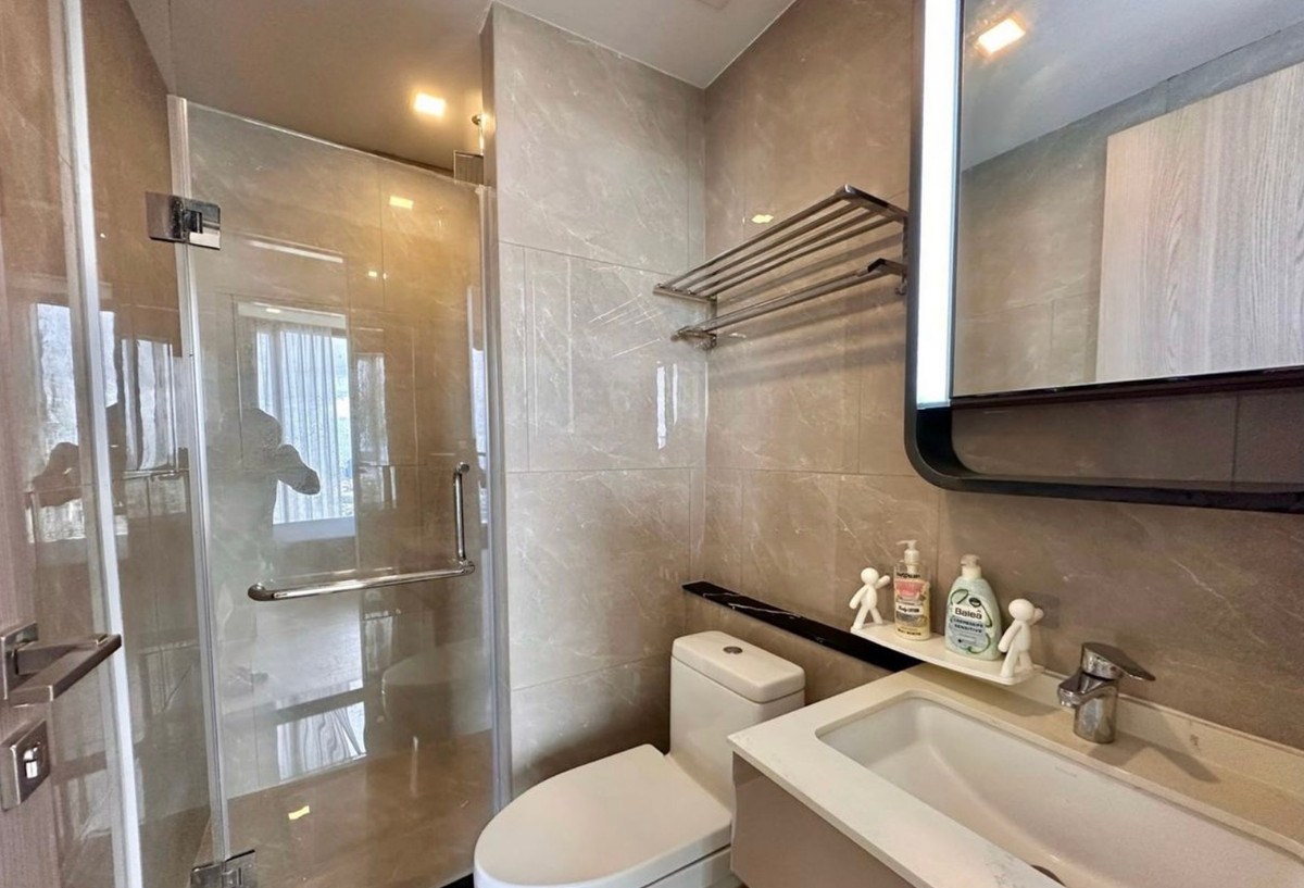 For SaleCondoRama9, Petchburi, RCA : For sale: One Nine Five Asoke - Rama 9, beautiful, fully furnished, high floor, near MRT Rama 9. If interested, contact Line @841qqlnr