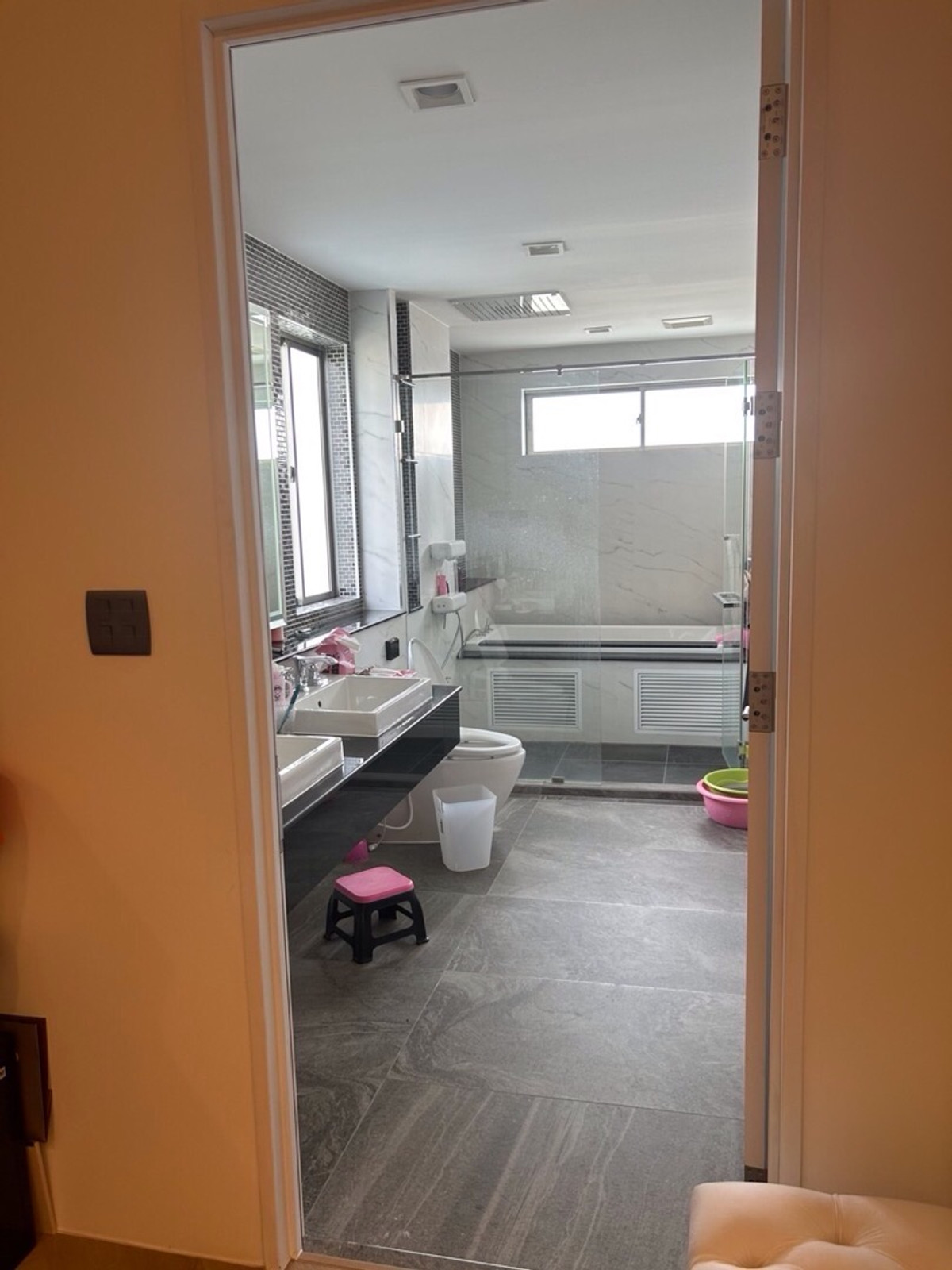 บ้านมีนบุรี-ร่มเกล้า : ขายและให้เช่า เพอเฟคเพลส Masterpiece Century รามคำแหง164 เนื้อที่250ตารางวา