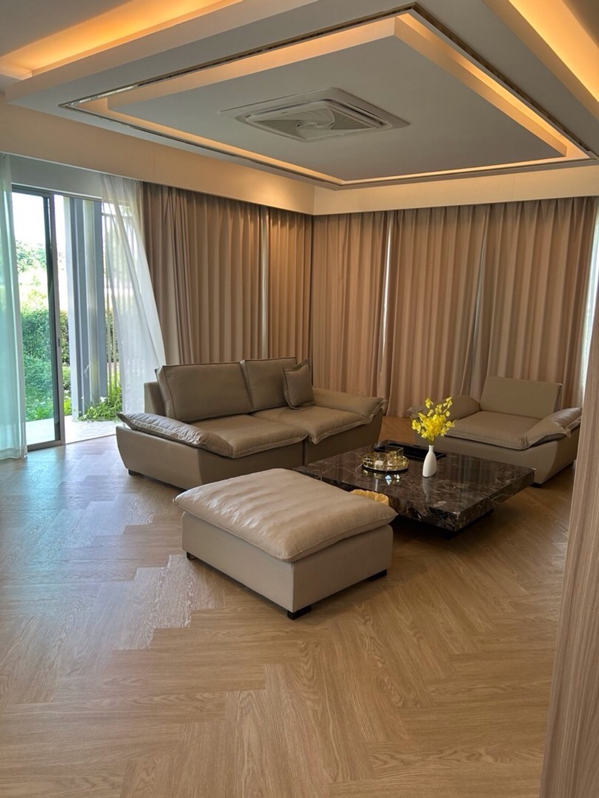 บ้านมีนบุรี-ร่มเกล้า : ขายและให้เช่า เพอเฟคเพลส Masterpiece Century รามคำแหง164 เนื้อที่250ตารางวา