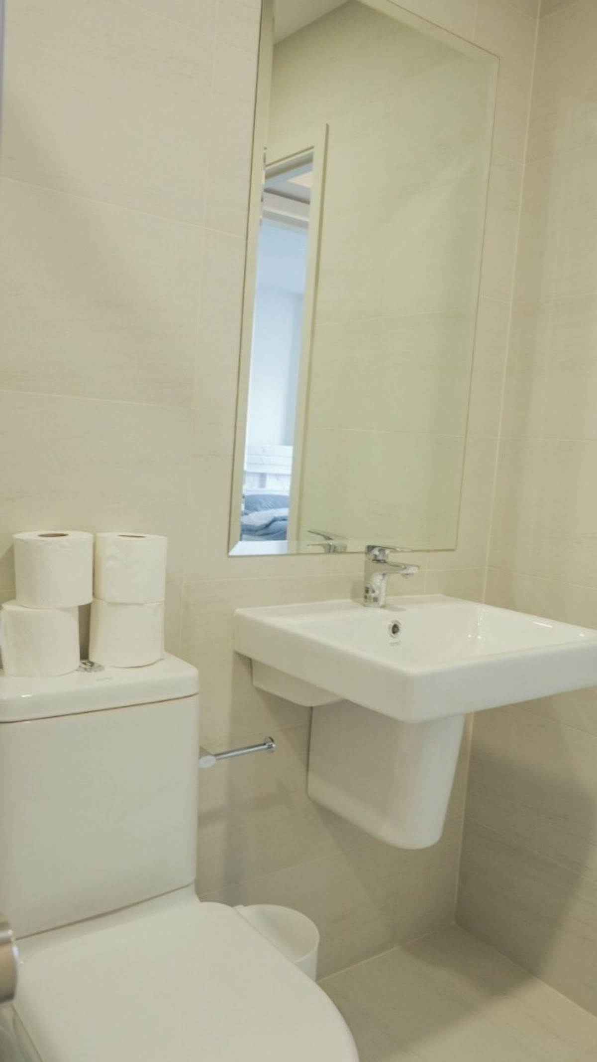 For RentCondoRamkhamhaeng, Hua Mak : ✅ SVR167 ✅ Line : @p2nproperty