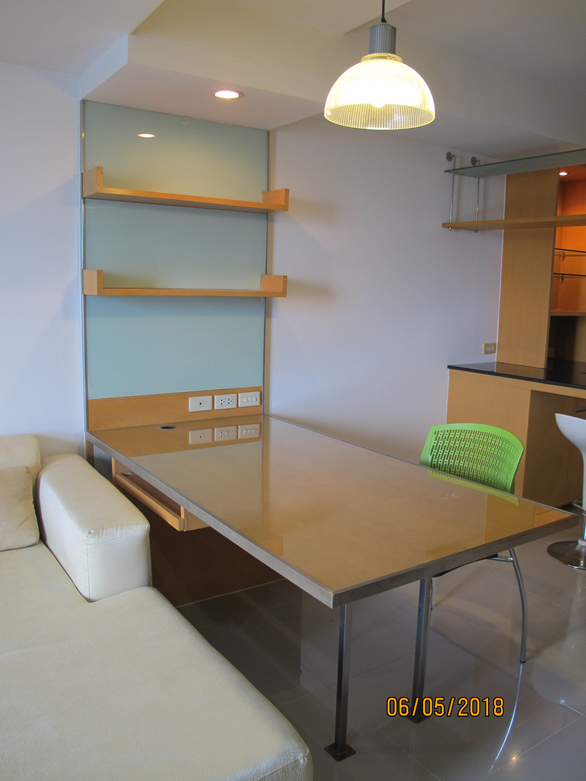 For RentCondoKasetsart, Ratchayothin : Supalai Park Phahon 60 sq.m. Please add LINE ID @806qphgn o8415o5483 