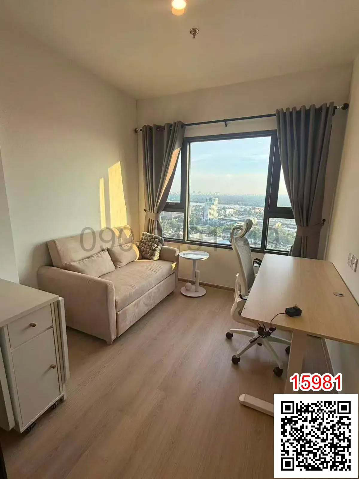 For RentCondoKhlongtoei, Kluaynamthai : Condo for rent Life Rama 4 - Asoke near MRT Queen Sirikit Center.