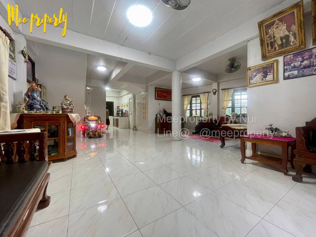 For SaleHousePhutthamonthon, Salaya : 🚨 #2-storey detached house for sale #Corner plot!! Golden opportunity, dont miss it! 🚨Size 36.8 square meters 💥 💥 Usable area 140 square meters! Phra Pin Village 2 Boromarajonani 68 ME-219