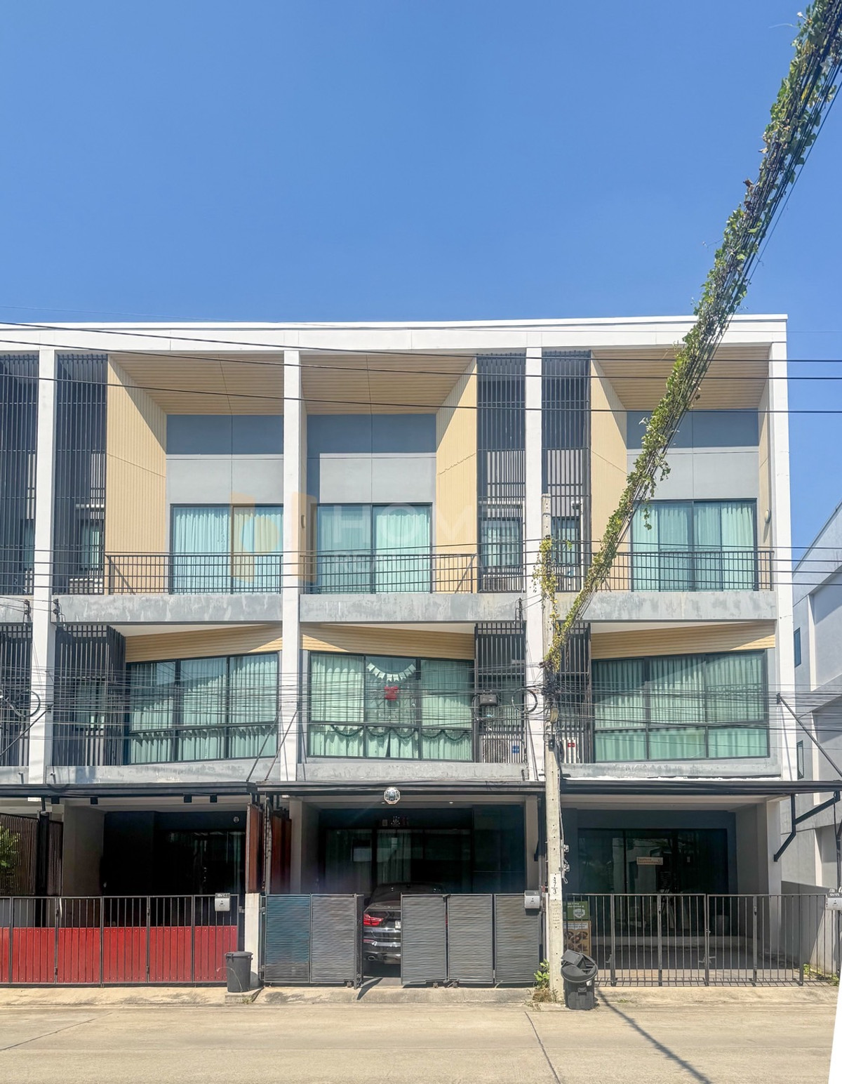 ขายทาวน์โฮมมีนบุรี-ร่มเกล้า : BEST DEAL ✨ นลิน แกรนด์ อเวนิว วงแหวน - พระราม 9 / 3 ห้องนอน (ขาย), Nalin Grand Avenue Wongwean - Rama 9 / 3 Bedrooms (FOR SALE) AA598