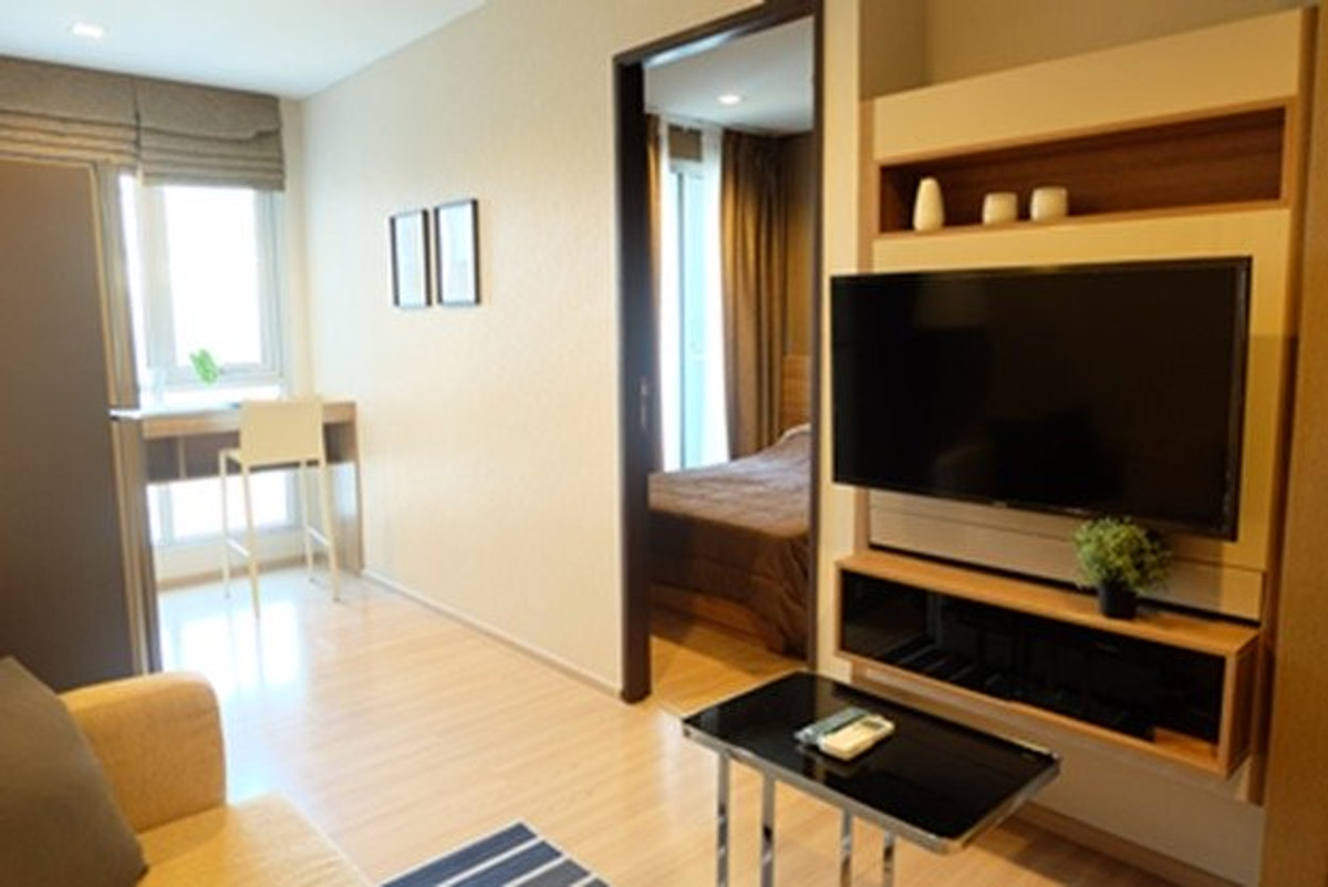 ให้เช่าคอนโดสาทร นราธิวาส : ให้เช่า 📍 Rhythm Sathorn 📍 เฟอร์นิเจอร์ และ เครื่องใช้ไฟฟ้าครบ ใกล้ BTS สุรศักดิ์