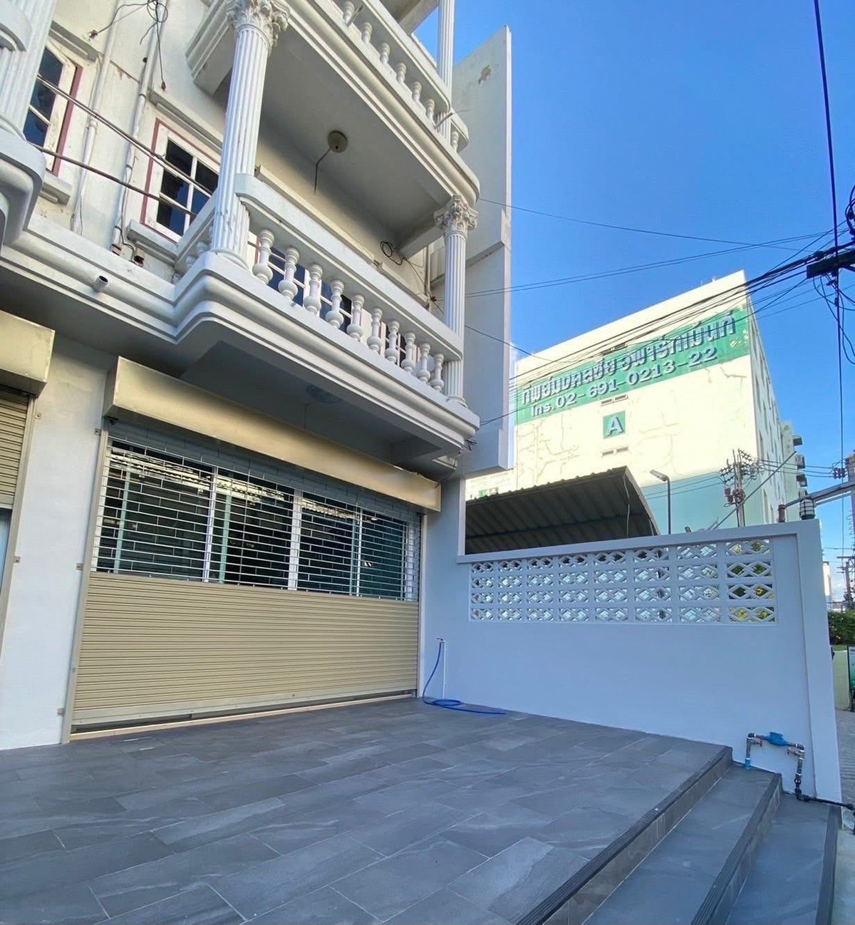 For RentTownhomeRatchadapisek, Huaikwang, Suttisan : LTH13648 – Townhouse for Rent ทาวน์เฮ้าส์ให้เช่า at Pracharat Bamphen 9 (Huai Khwang) Size — sqm. 3 beds 4 baths Near MRT Huai Khwang ONLY 40K/Month