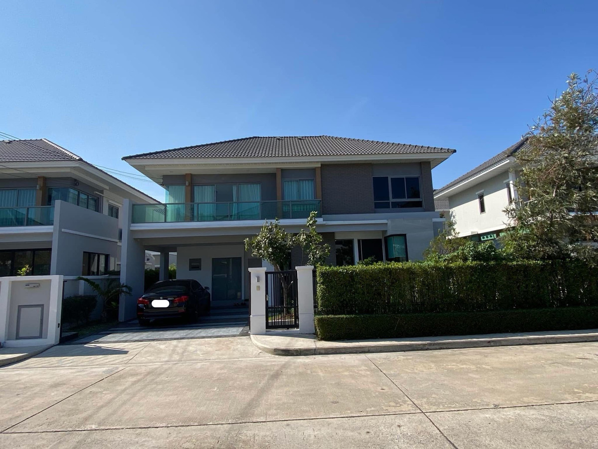 For RentHouseLadkrabang, Suwannaphum Airport : HR3050 detached house for rent Ready to move in, Perfect Residence project, Sukhumvit 77 (On Nut), next to Robinson Lat Krabang.