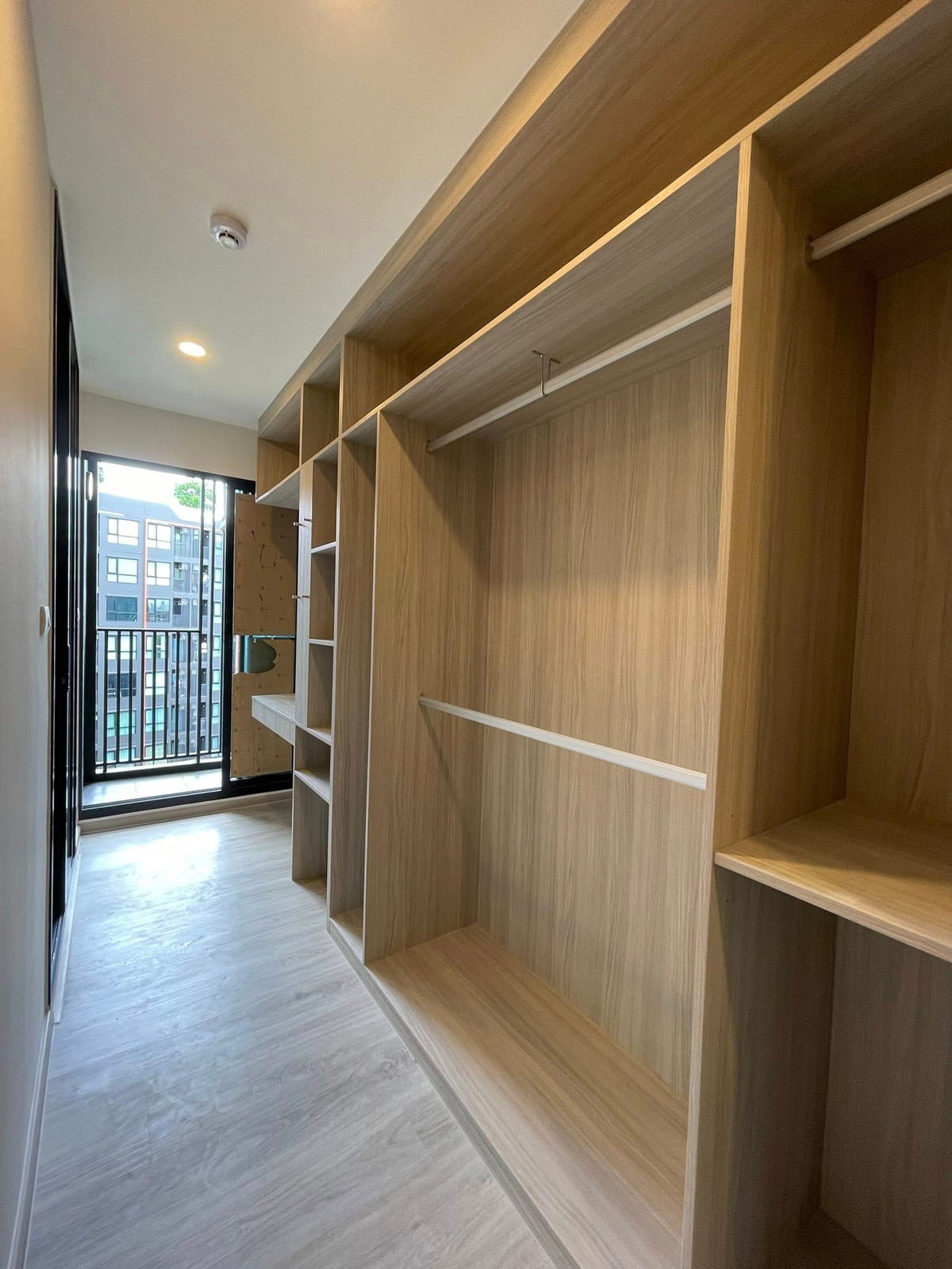 ขายคอนโดอ่อนนุช อุดมสุข : ขายด่วน ✨ Origin Play Sri Udom Station ✨ ห้องใหม่ เดินทางสะดวก ใกล้ MRT ศรีอุดม