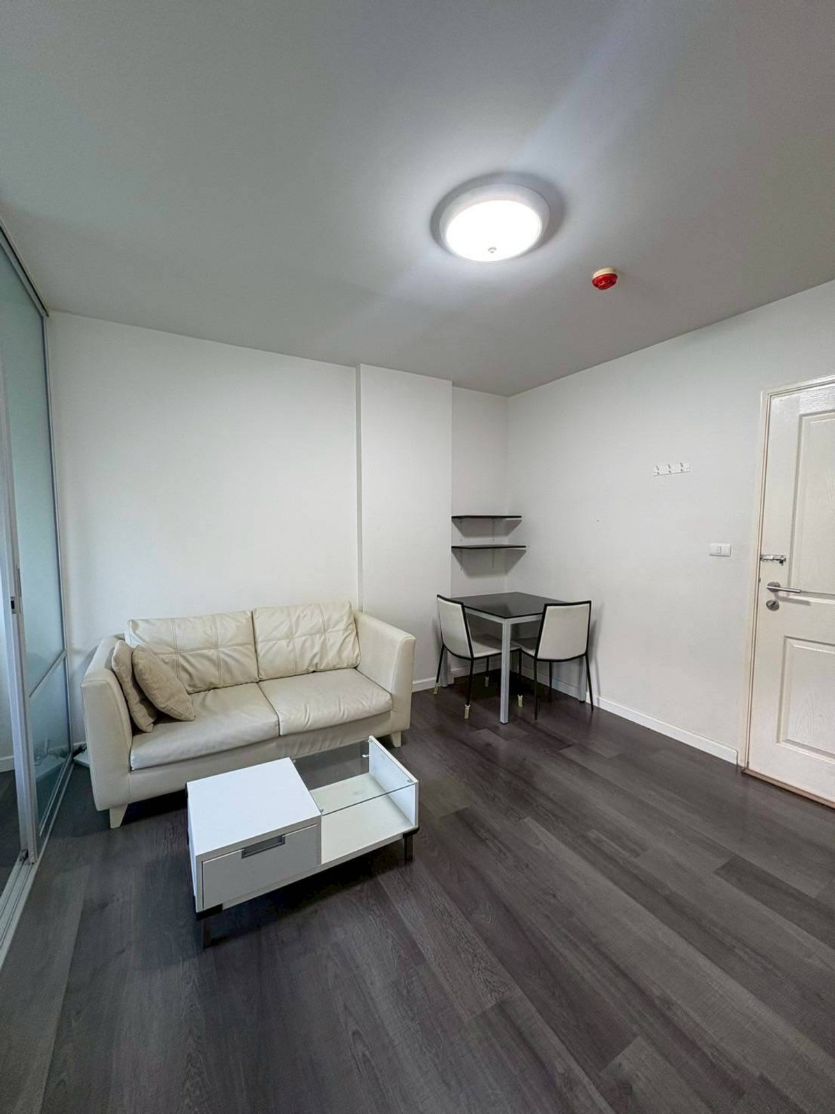 For SaleCondoPattaya, Bangsaen, Chonburi : 🌈D Condo Campus Bang Saen, Building A, 2nd floor, prime location near Mbu, easy to travel, already rented, immediate income, fully furnished, ready to move in‼️ 1.75 million baht 📞065-5639565