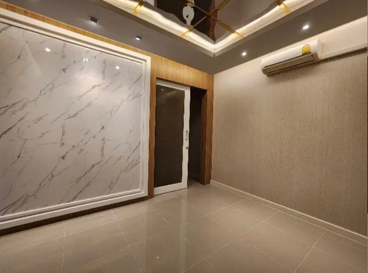 ให้เช่าทาวน์โฮมสมุทรปราการ สำโรง : เช่าทาวน์โฮม 3 ชั้น ม.เฟล็ก บางนา สวย ทำเลดี ใกล้ ศูนย์การค้าเมกะ บางนา สนใจแอตไลน์ครับ@841qqlnr