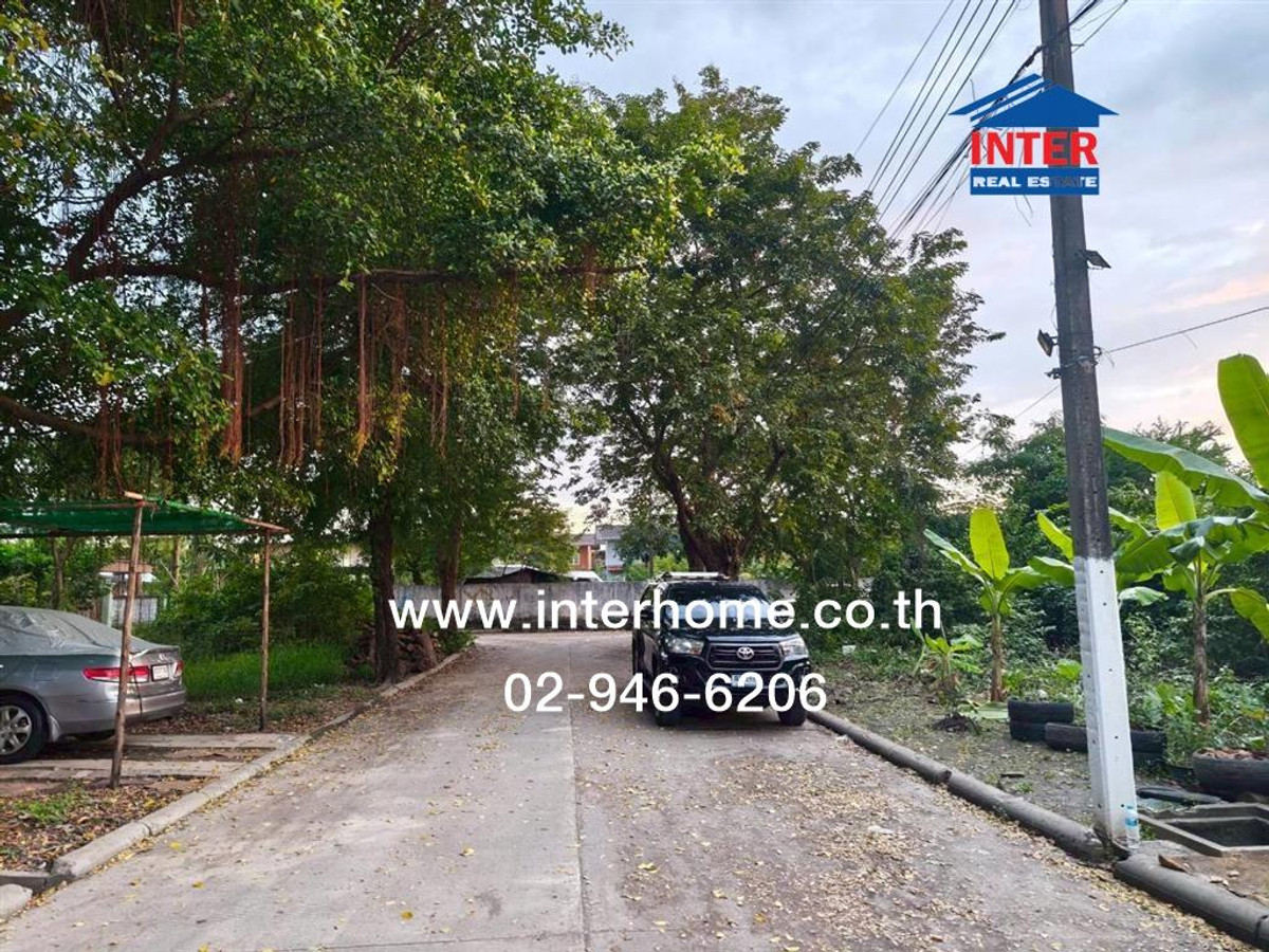 For SaleLandPattanakan, Srinakarin : Empty land 194 sq m. Land, Soi Phatthanakan 69, Intersection 8, Phatthanakan Road, Sukhumvit 77 Road, Prawet District, Bangkok.