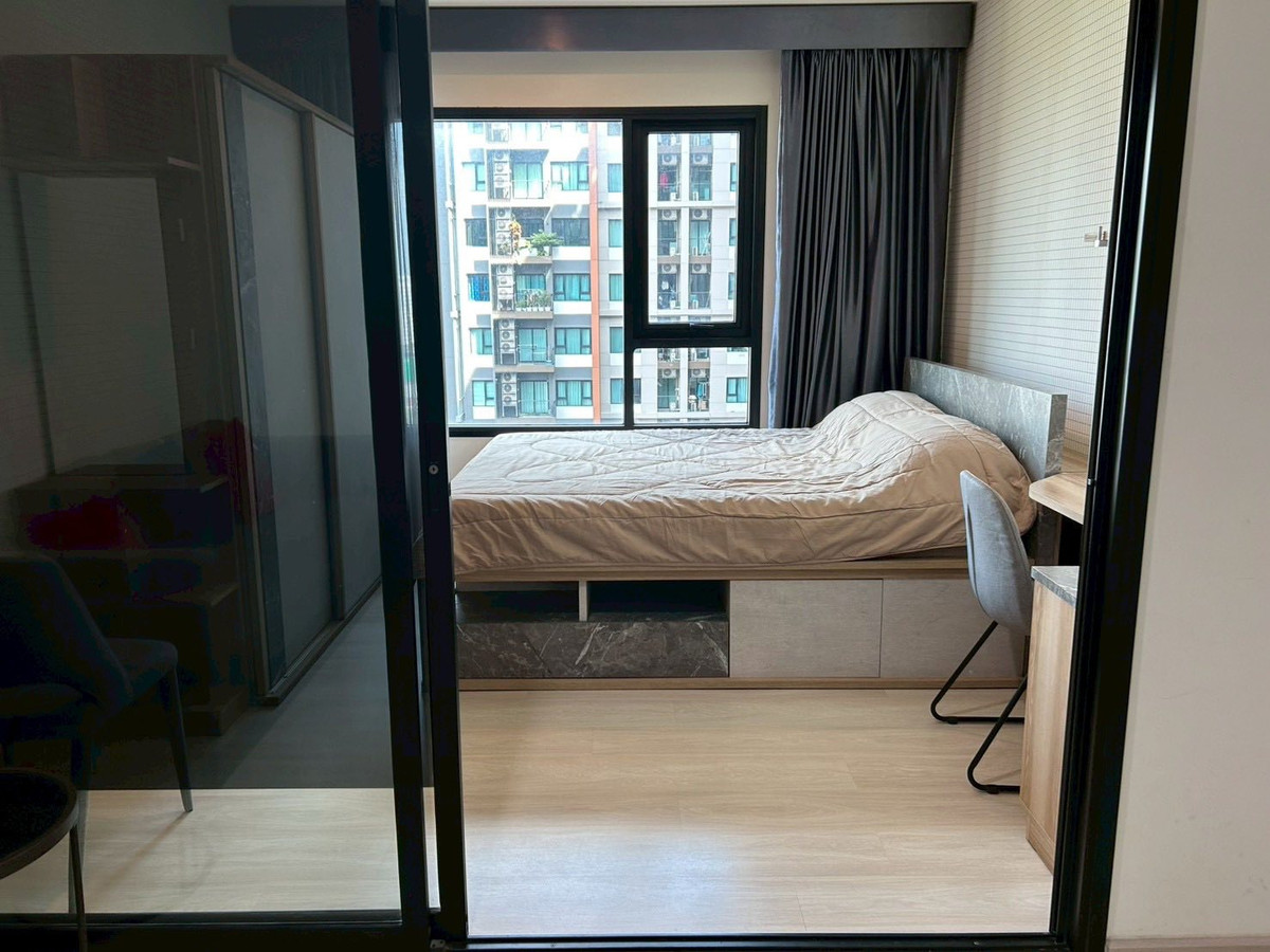 For RentCondoRama9, Petchburi, RCA : Rent Code PR653 Condo Life Asoke